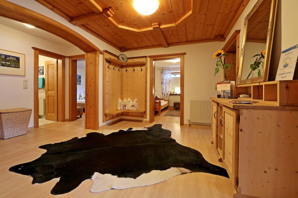 Alpen Appartements Hochmuth Майрхофен Номер фото